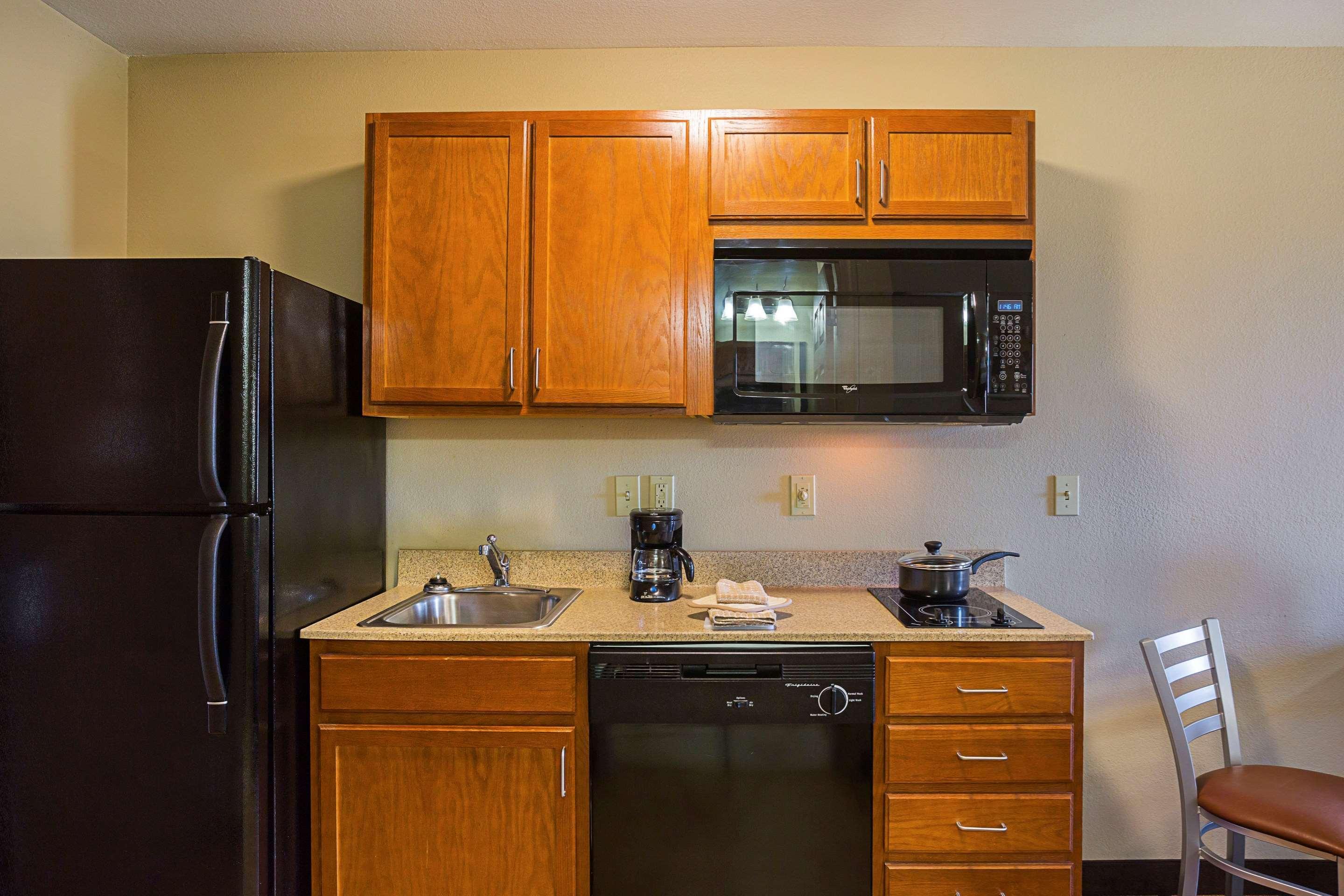 Suburban Studios Clarksville-Louisville North Exteriör bild